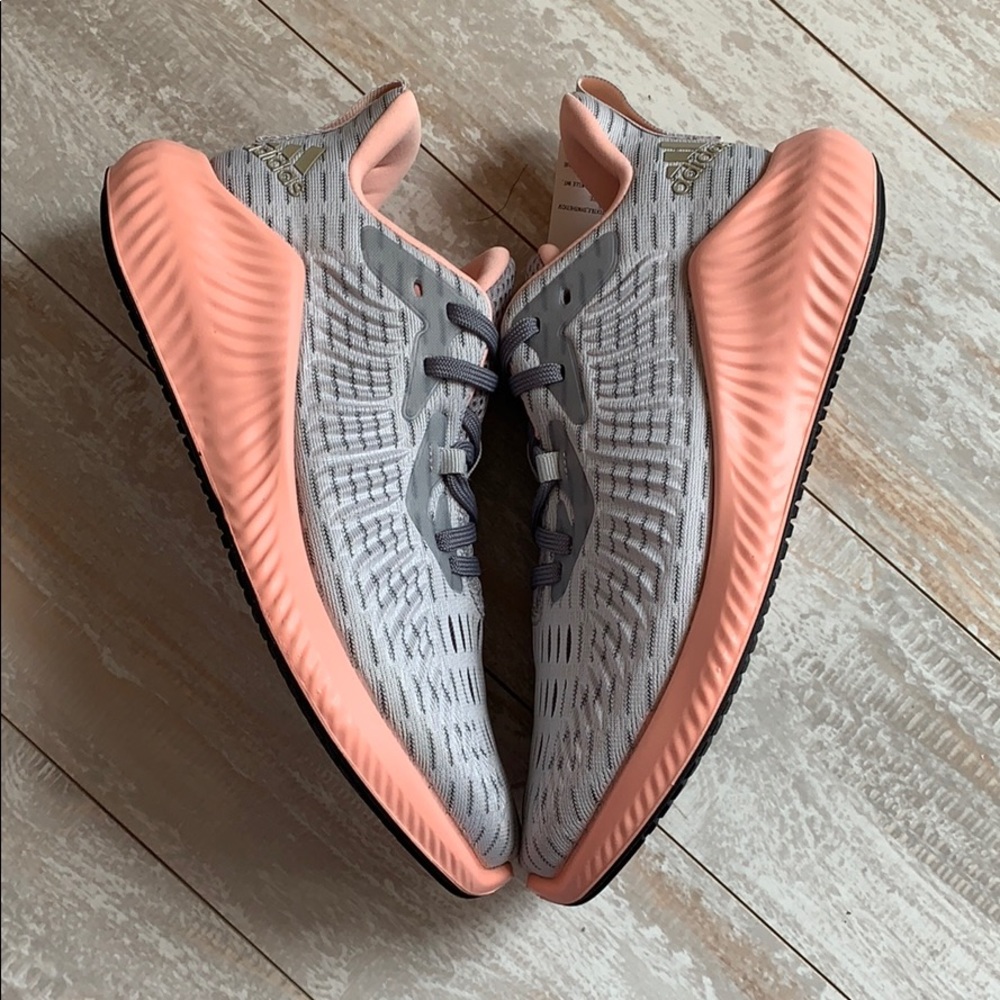 NWT Adidas Alphabounce Running shoes - Picture 7 of 10